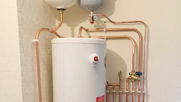Fit or replace an unvented hot water cylinder Fit or replace an unvented hot water cylinder