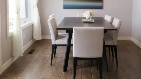 Skirting boards, door frames and architrave Skirting boards, door frames and architrave