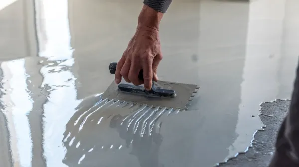 Floor screeding