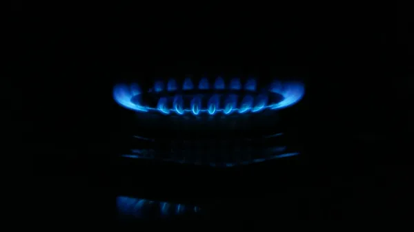 Connect a gas cooker or hob Connect a gas cooker or hob
