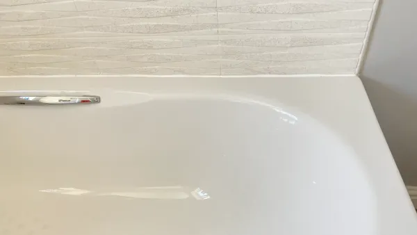 Seal or re silicone a bath or shower
