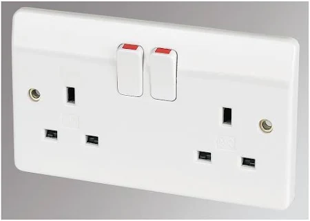 MK Logic Plus Switched Plug Socket 2-Gang