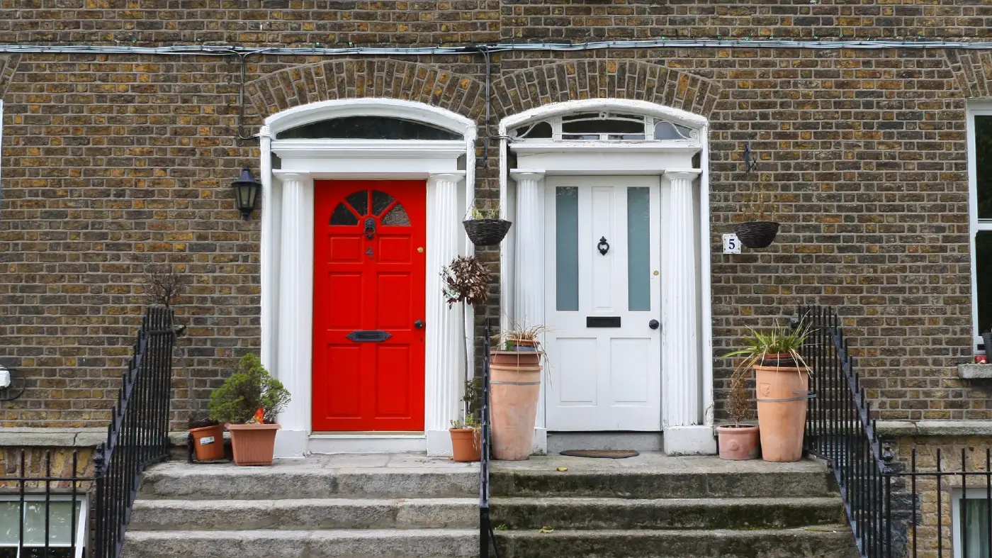 Door Fitter cost near Peterborough & UK