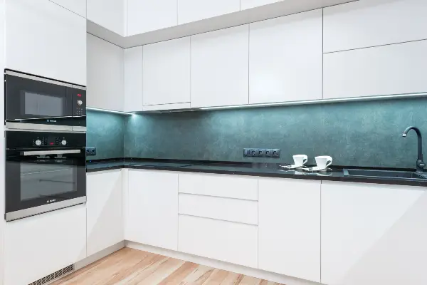 clear on price Kitchen Fitter
