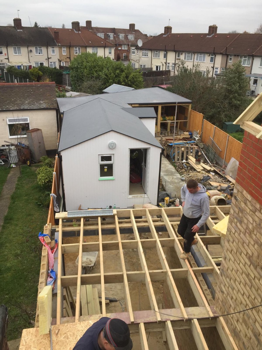 Builder: Image 32