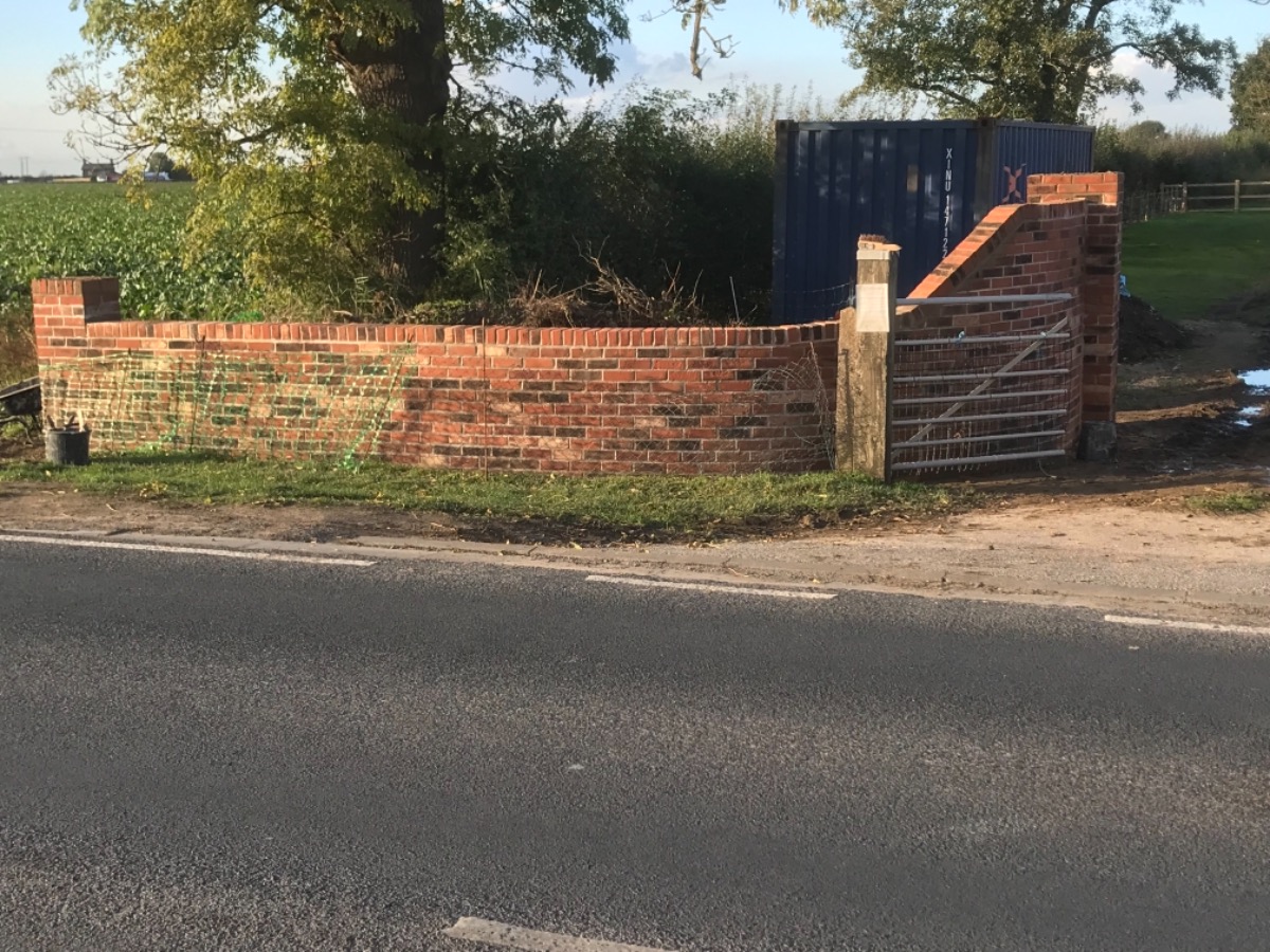 Builder: Image 18