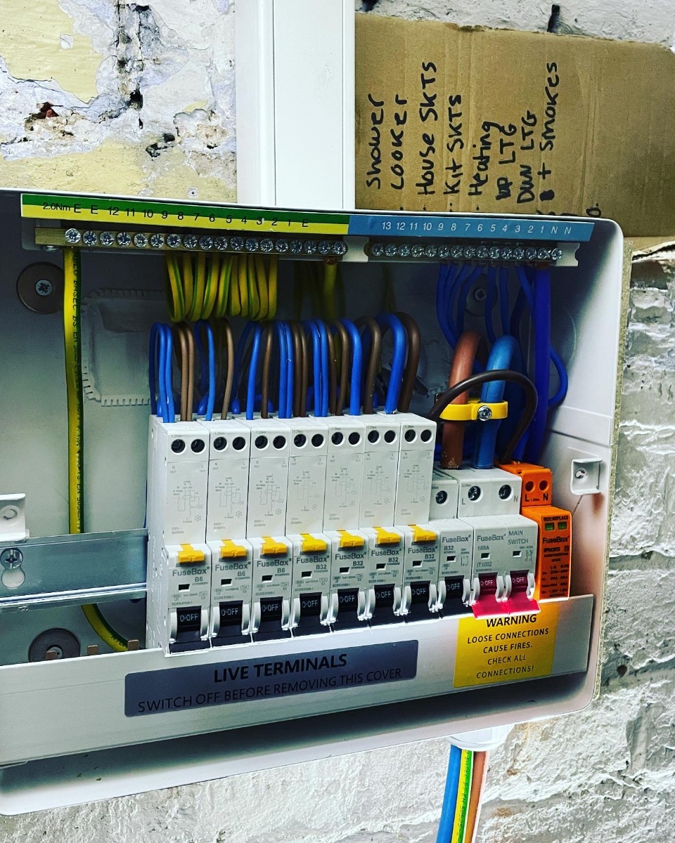 Electrician: Image 23