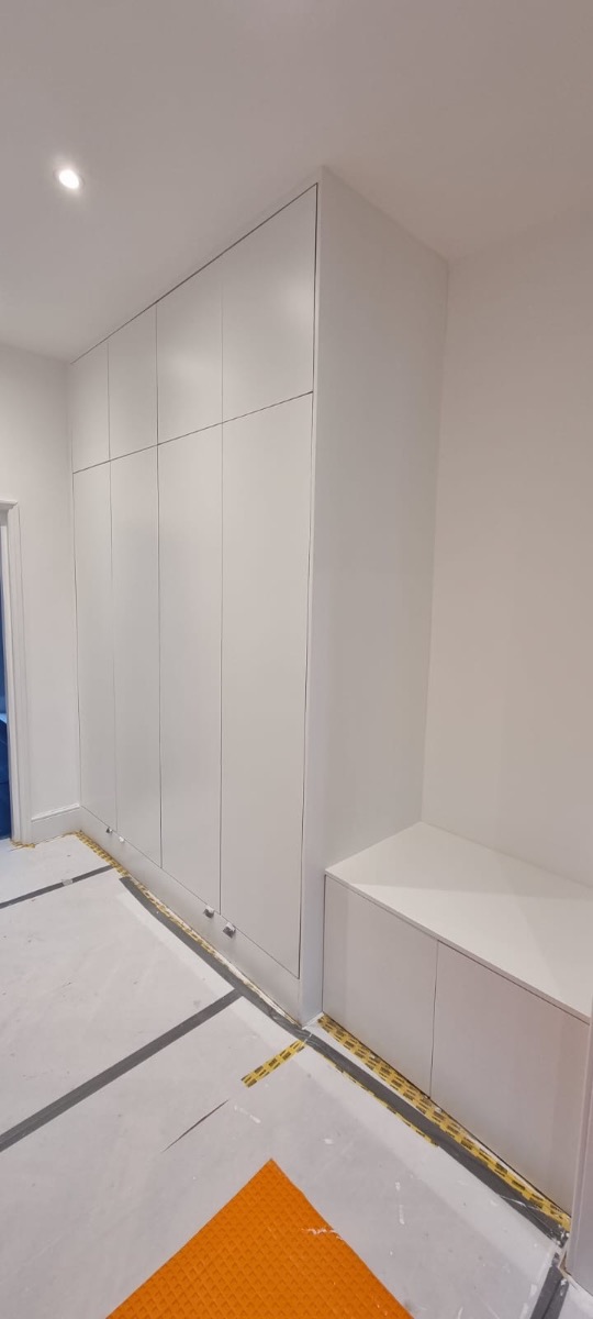 Painter and Decorator: Image 6