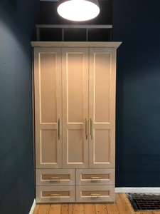 Company: Image 1