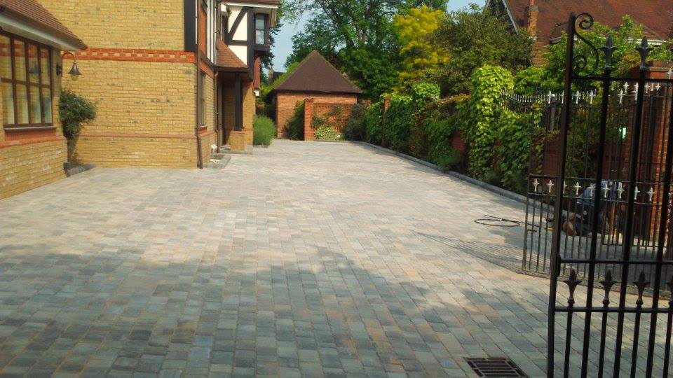 Builder: Image 12