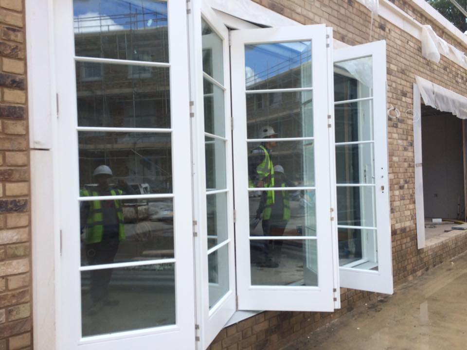 Door Fitter: Image 1