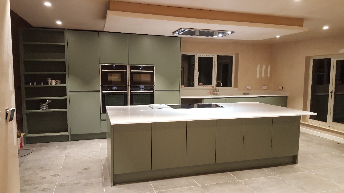Builder: Image 4