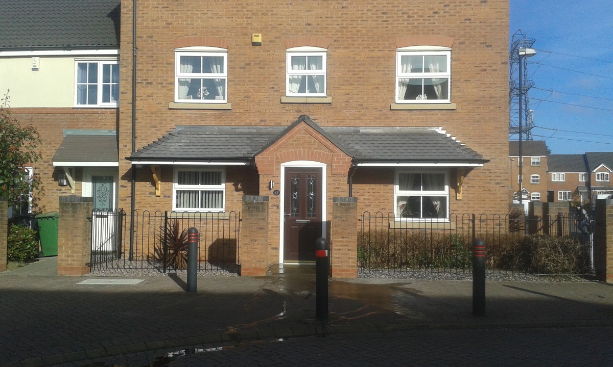 Builder: Image 3