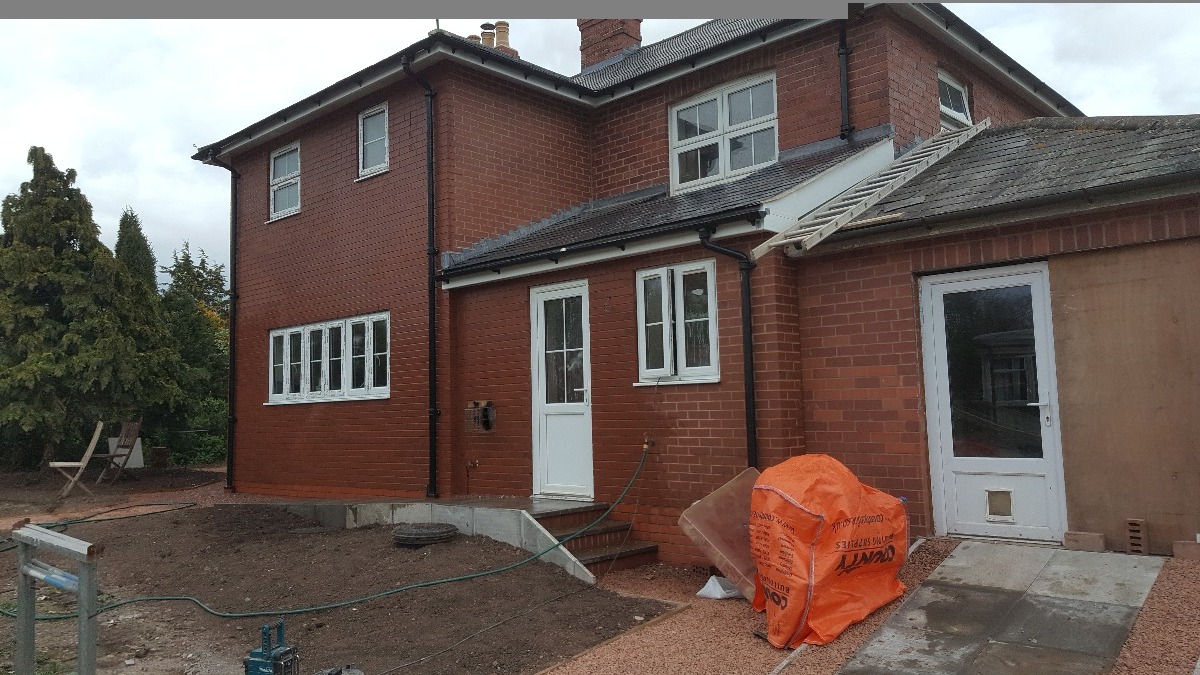 Builder: Image 1