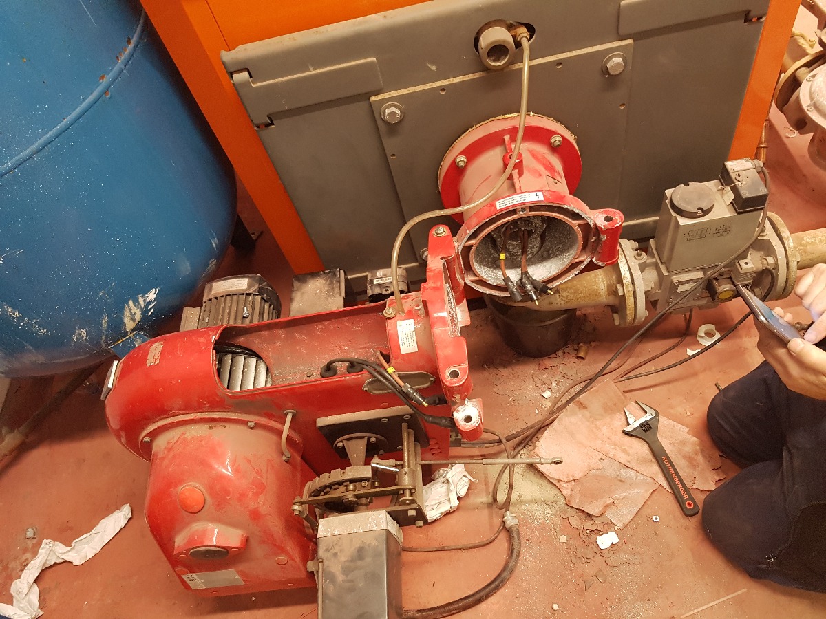 Heating Engineer: Image 7