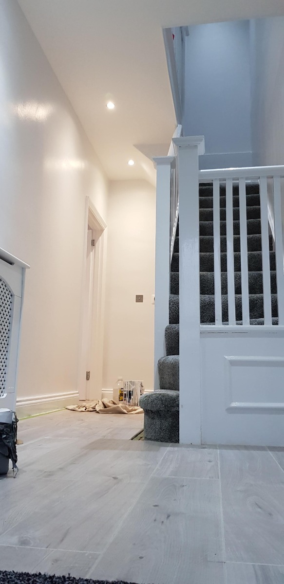 Painter and Decorator: Image 4
