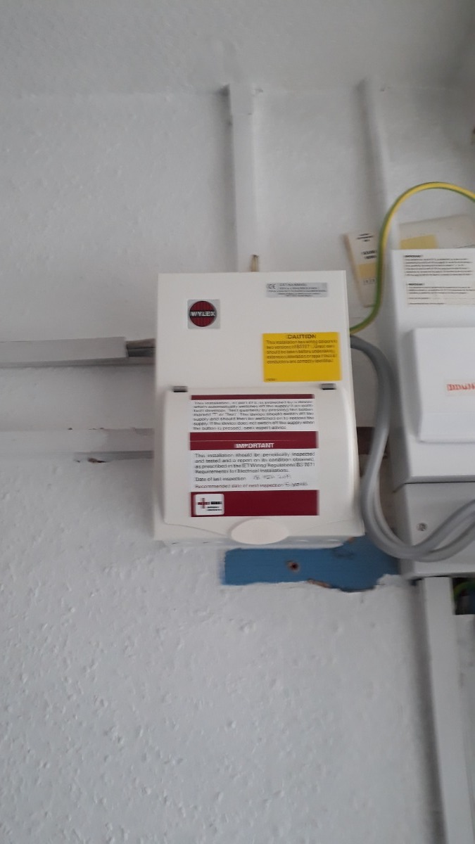 Company: Image 208