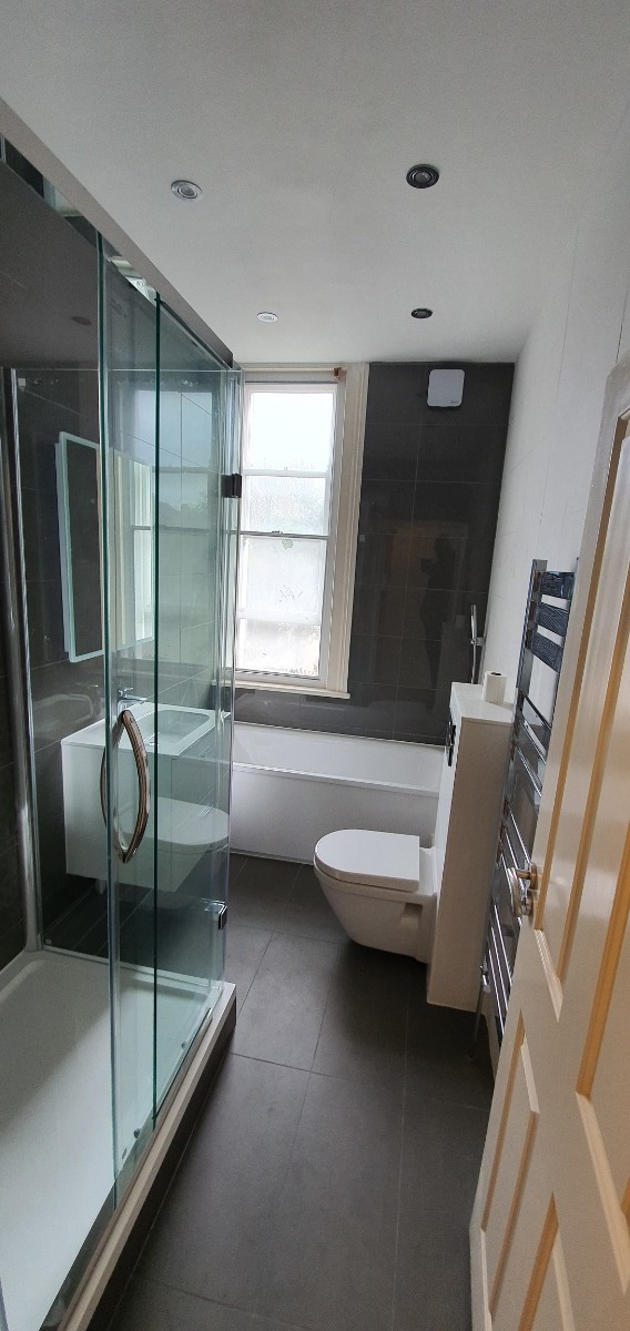 Builder: Image 1