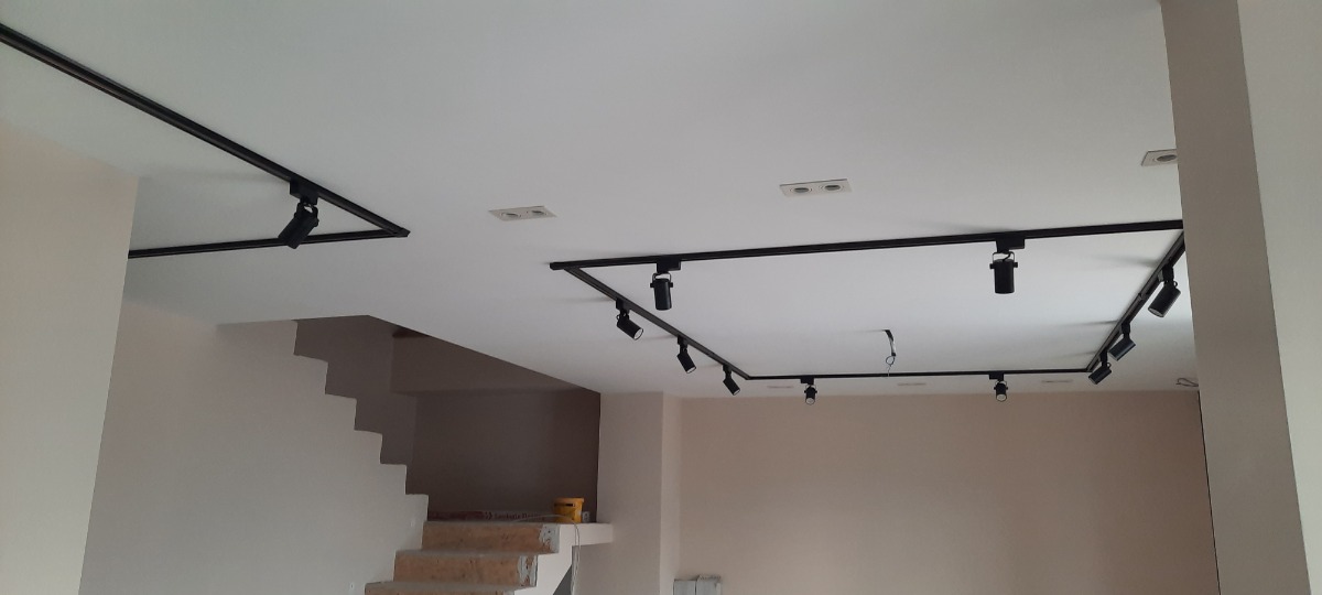 Electrician: Image 21
