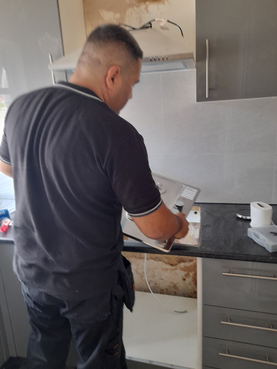 Builder: Image 19