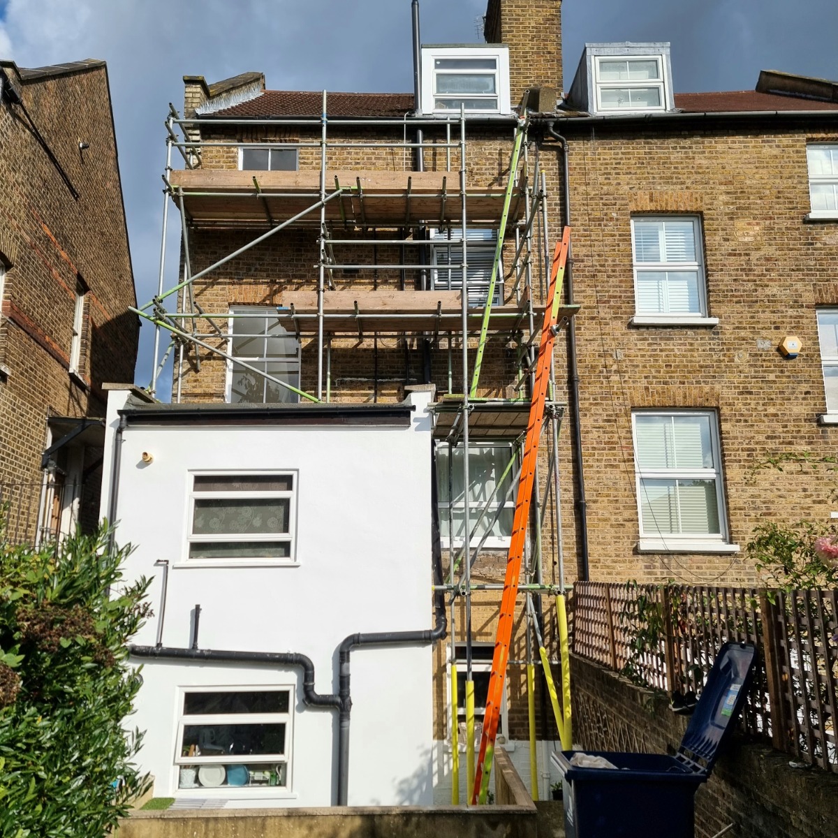 Painter and Decorator: Image 2