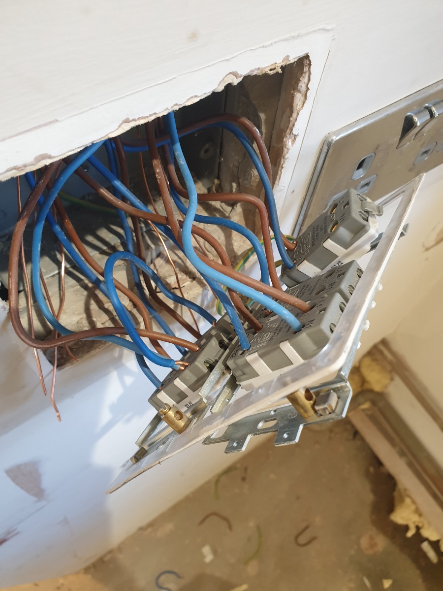 Electrician: Image 13