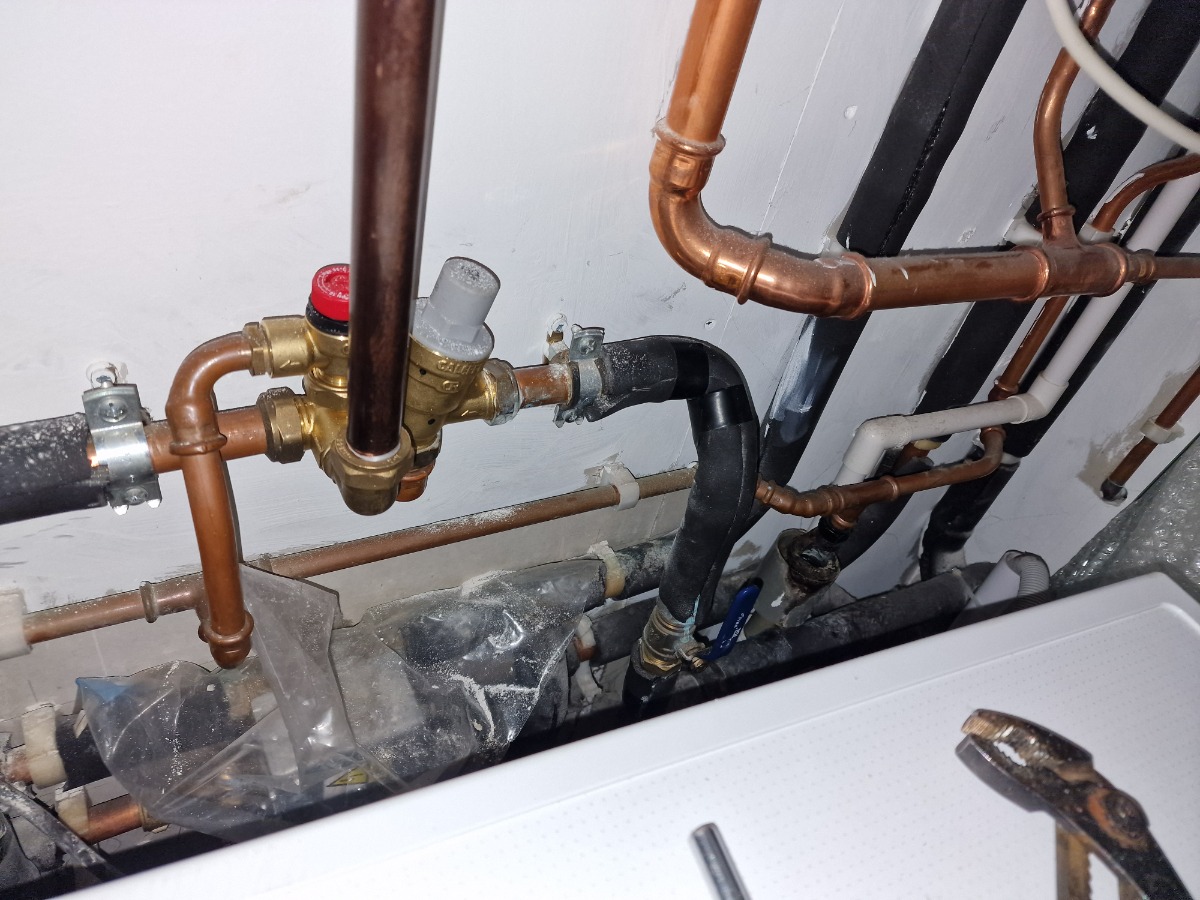 Heating Engineer: Image 24