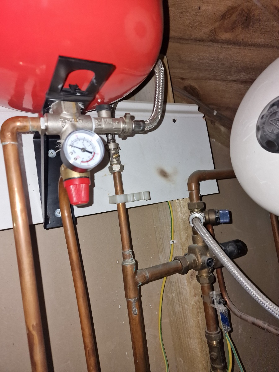 Heating Engineer: Image 63