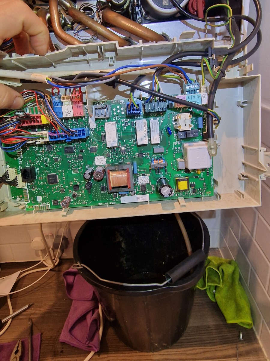 Heating Engineer: Image 100