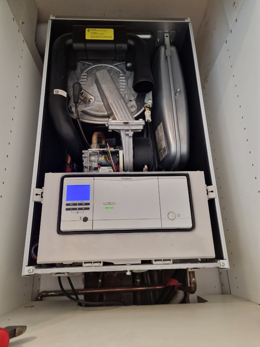 Heating Engineer: Image 110