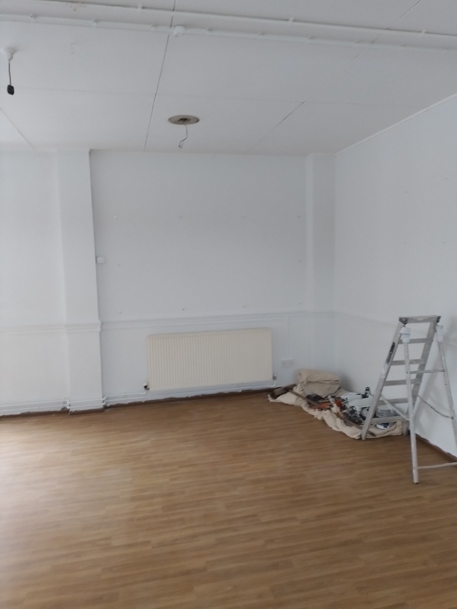Painter and Decorator: Image 2