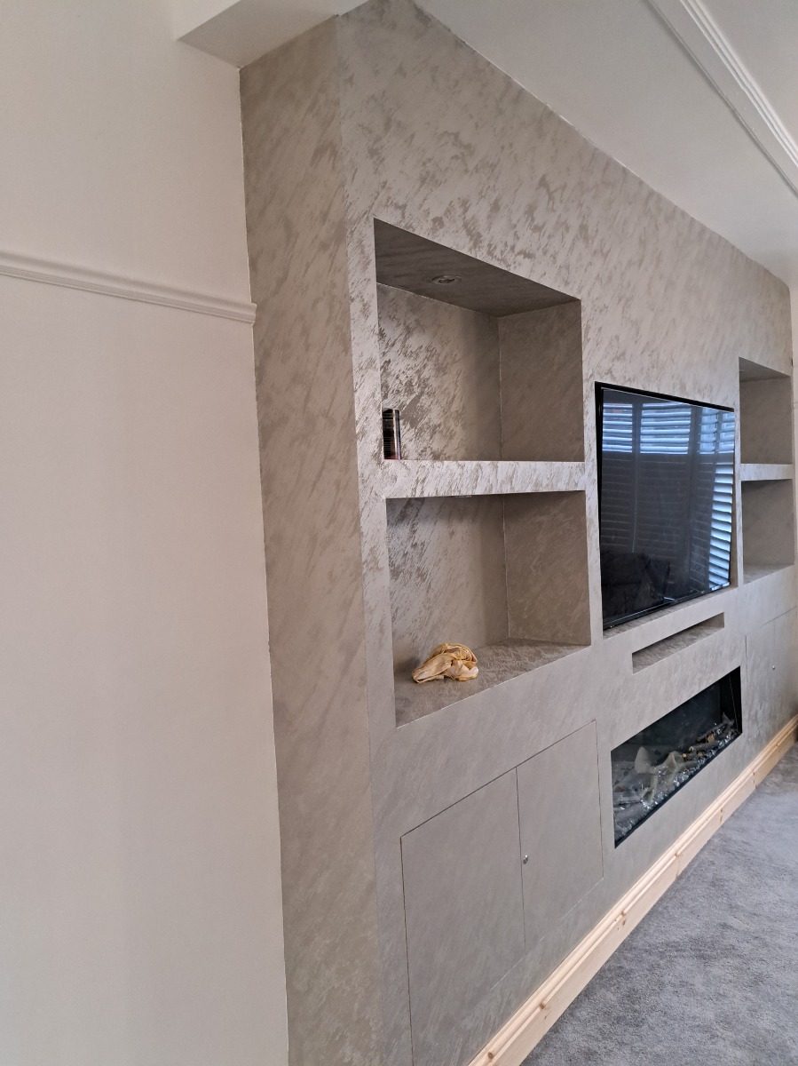 Painter and Decorator: Image 1
