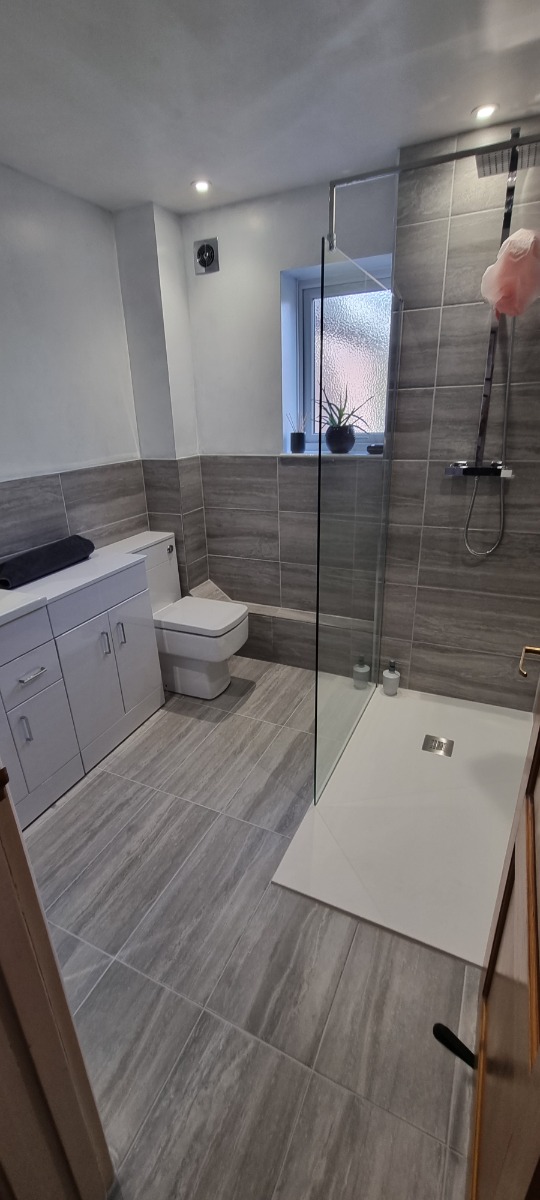 Bathroom Fitter: Image 26
