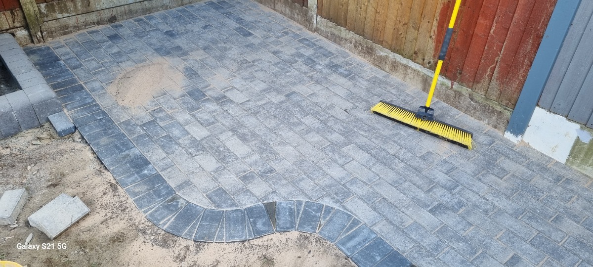 Landscaper: Image 4
