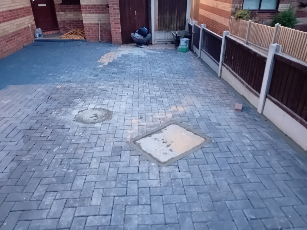 Company: Image 84