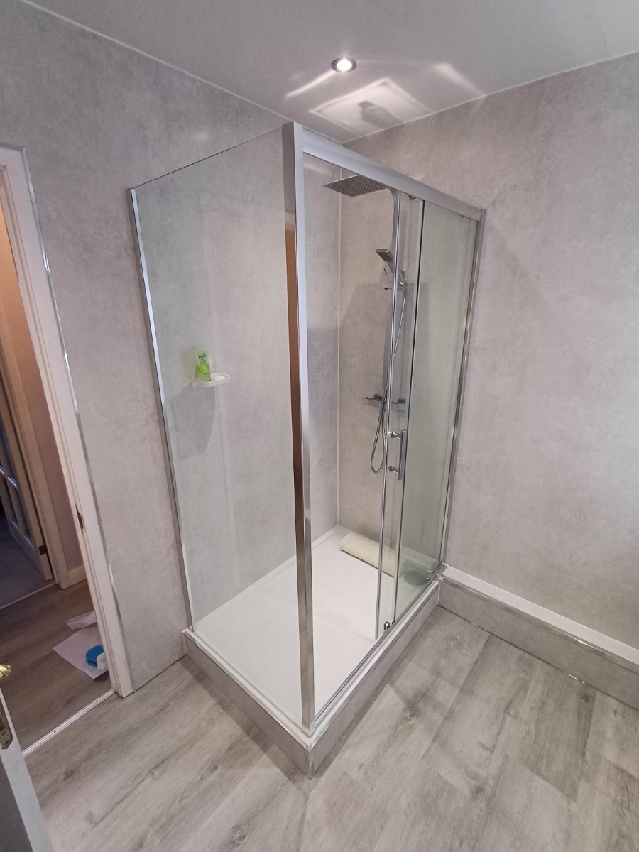 Bathroom Fitter: Image 37