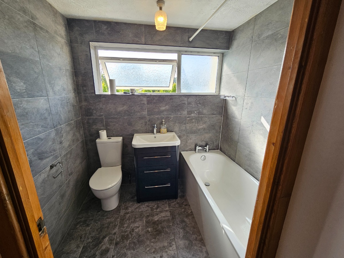 Bathroom Fitter: Image 7