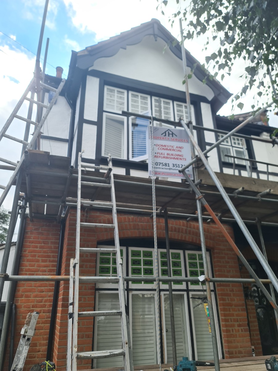 Painter and Decorator: Image 54