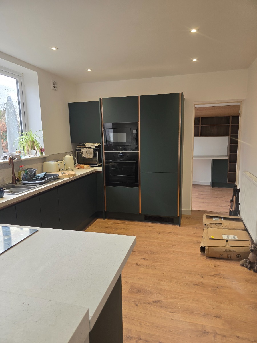 Kitchen Fitter: Image 3