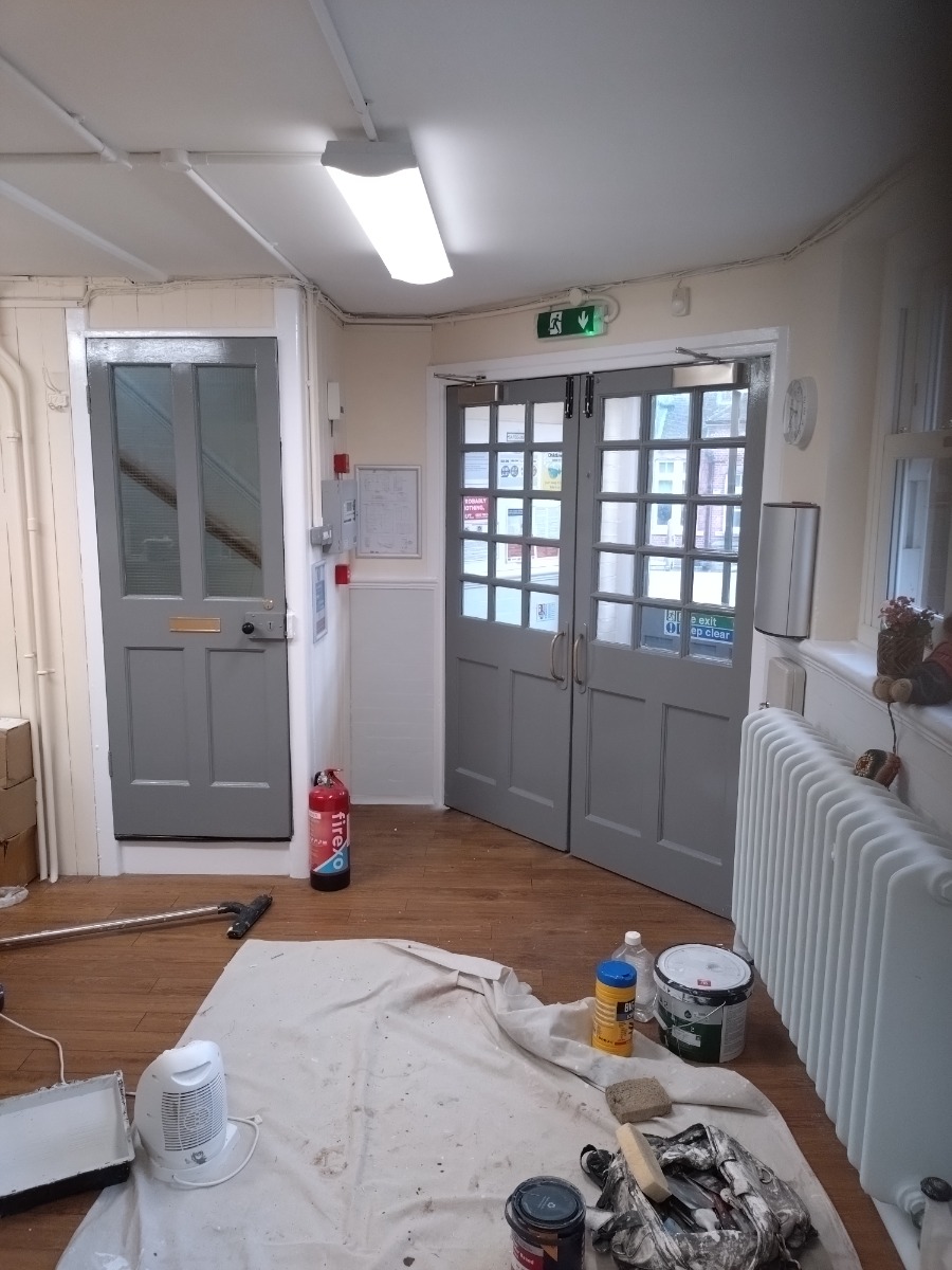Painter and Decorator: Image 1