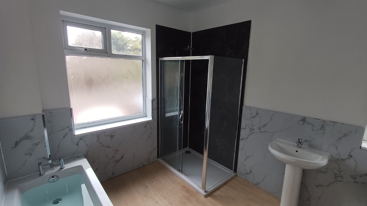Bathroom Fitter: Image 26
