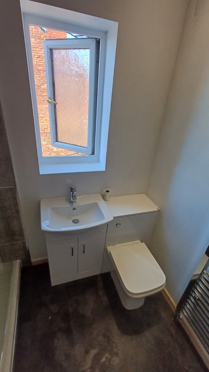 Bathroom Fitter: Image 18