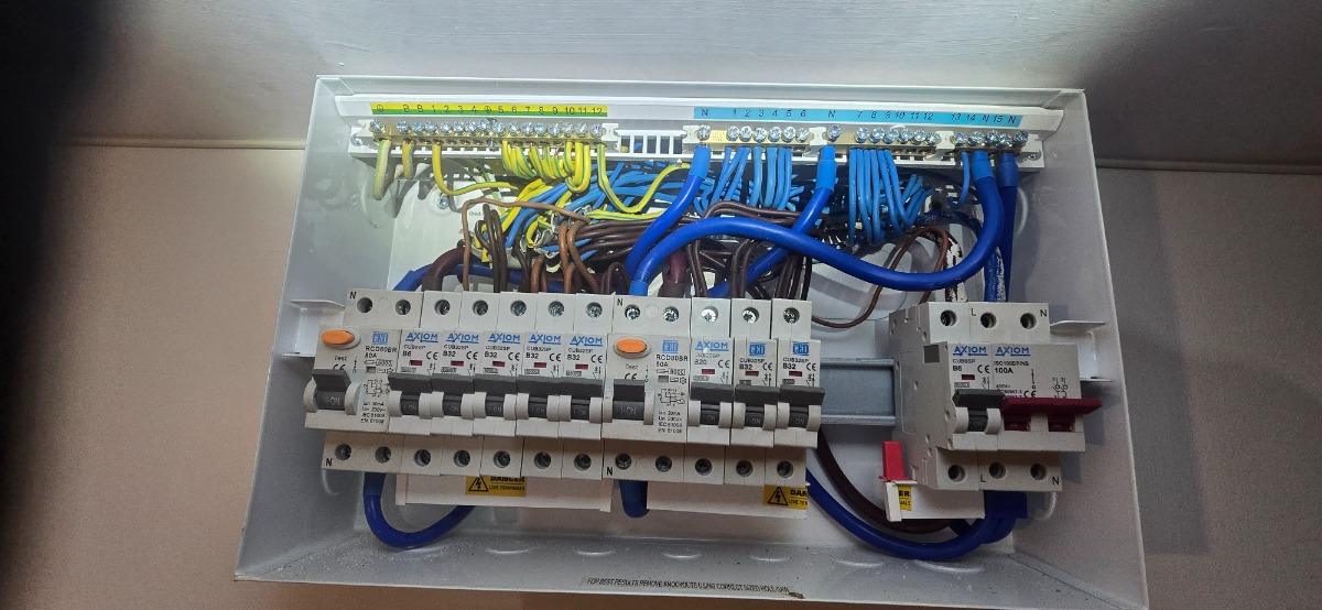 Electrician: Image 10