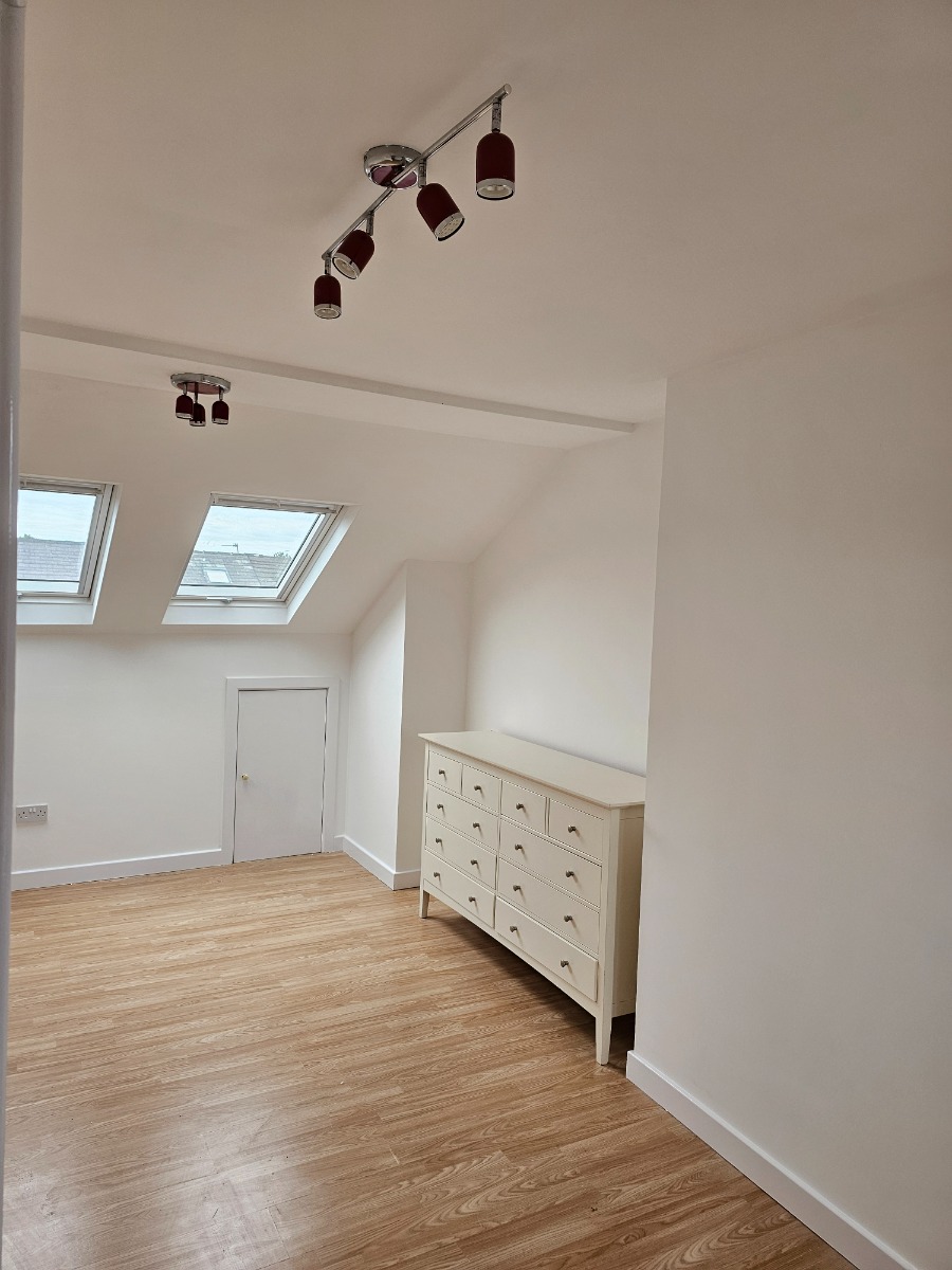 Painter and Decorator: Image 12