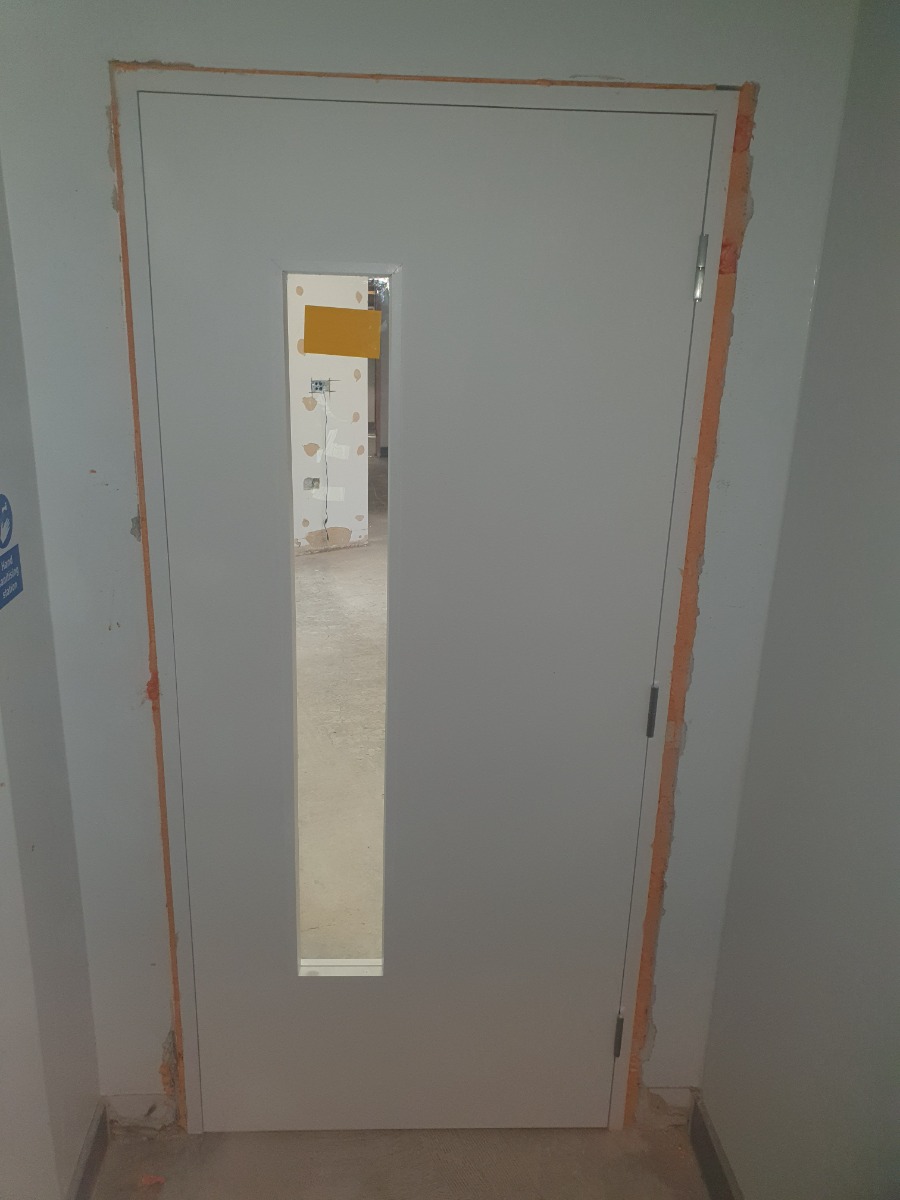 Door Fitter: Image 15