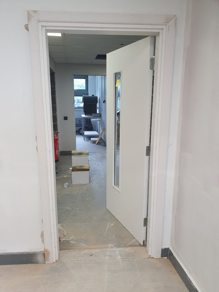 Door Fitter: Image 19