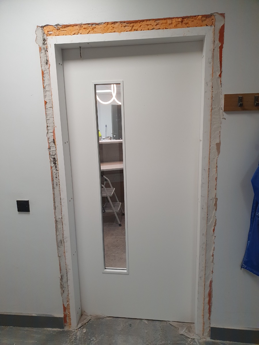 Door Fitter: Image 22