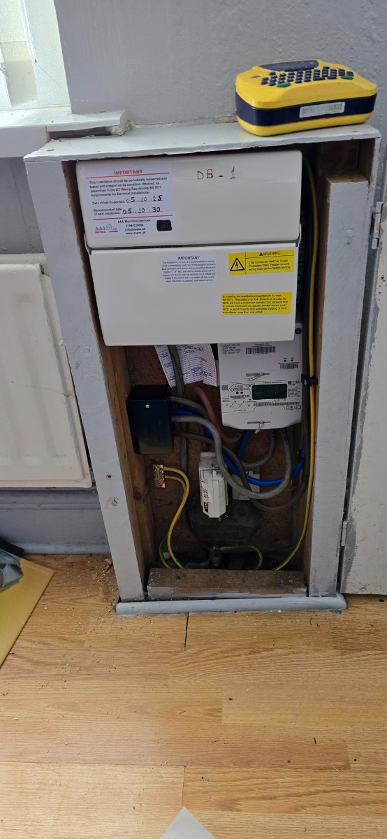 Electrician: Image 1