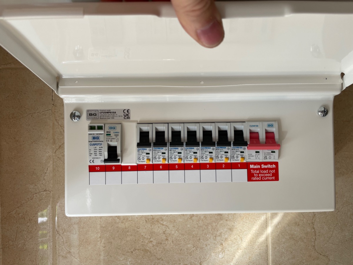 Electrician: Image 10
