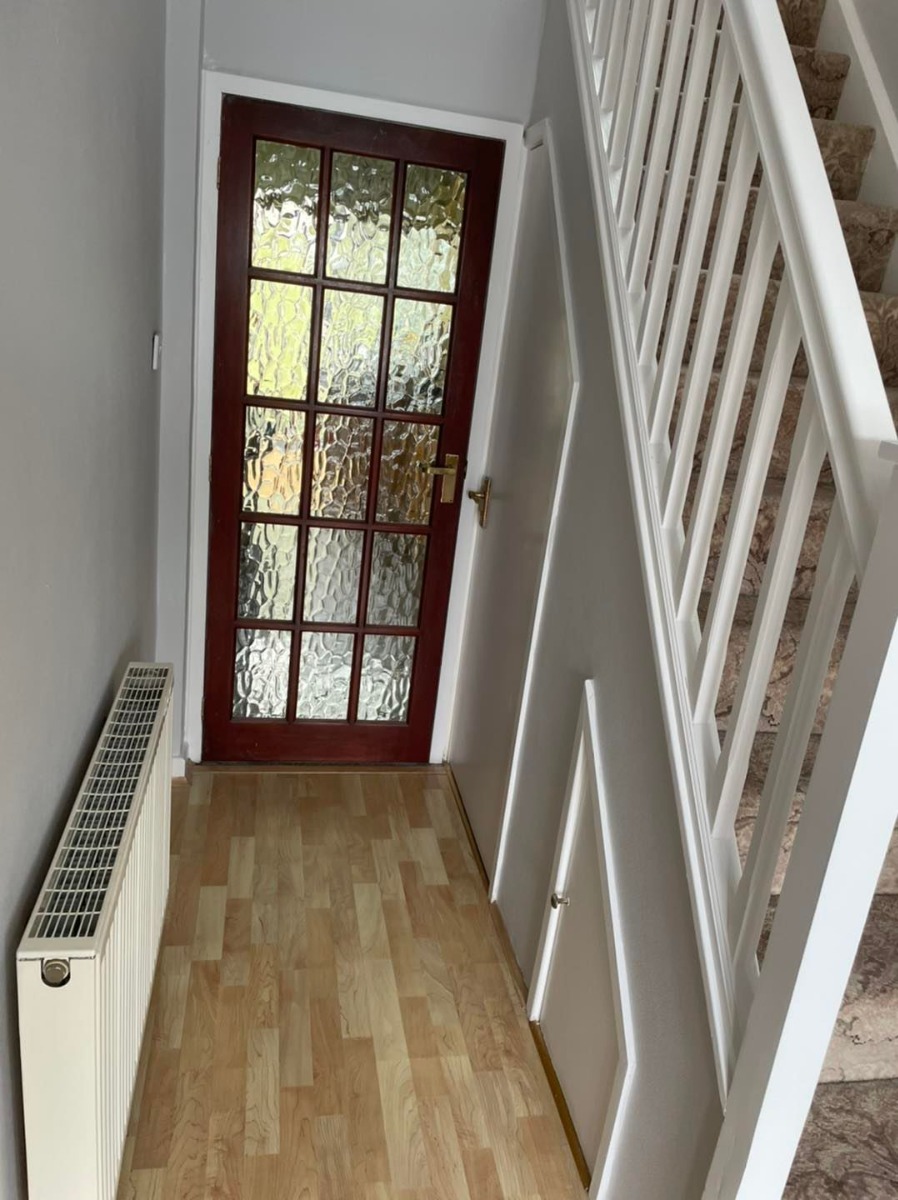 Painter and Decorator: Image 1